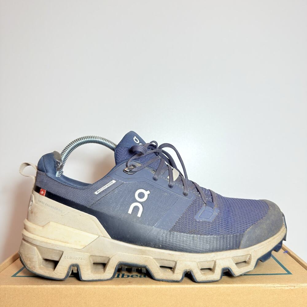 On Cloudwander Waterproof Womens Size 9 Navy Desert Hiking Trail Running Shoes